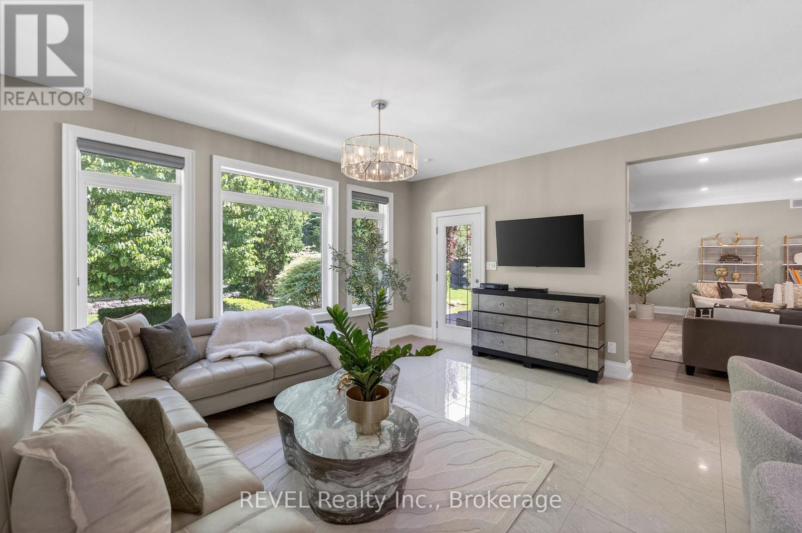 6745 Domenic Crescent, Niagara Falls, Ontario  L2J 4L5 - Photo 21 - X13411586