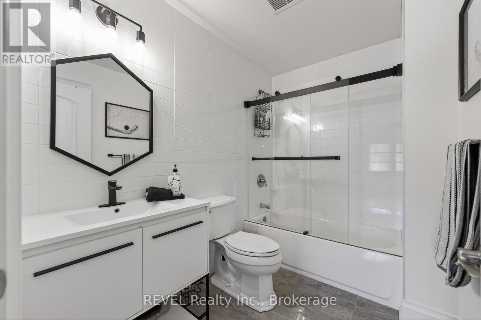6745 Domenic Crescent, Niagara Falls, Ontario  L2J 4L5 - Photo 30 - X13411586
