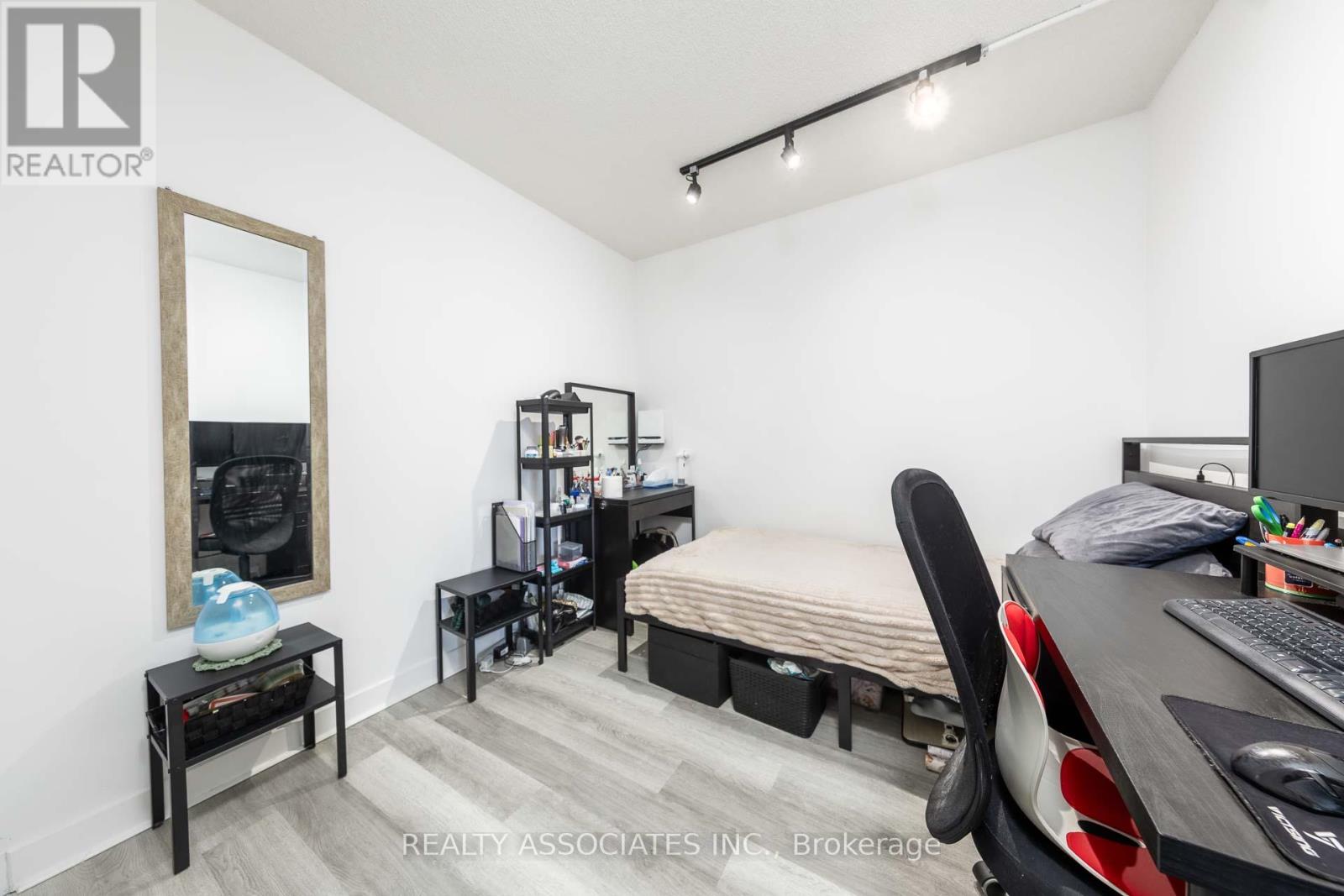 2501 - 36 Lee Centre Drive, Toronto, Ontario  M1H 3K2 - Photo 20 - E13411570