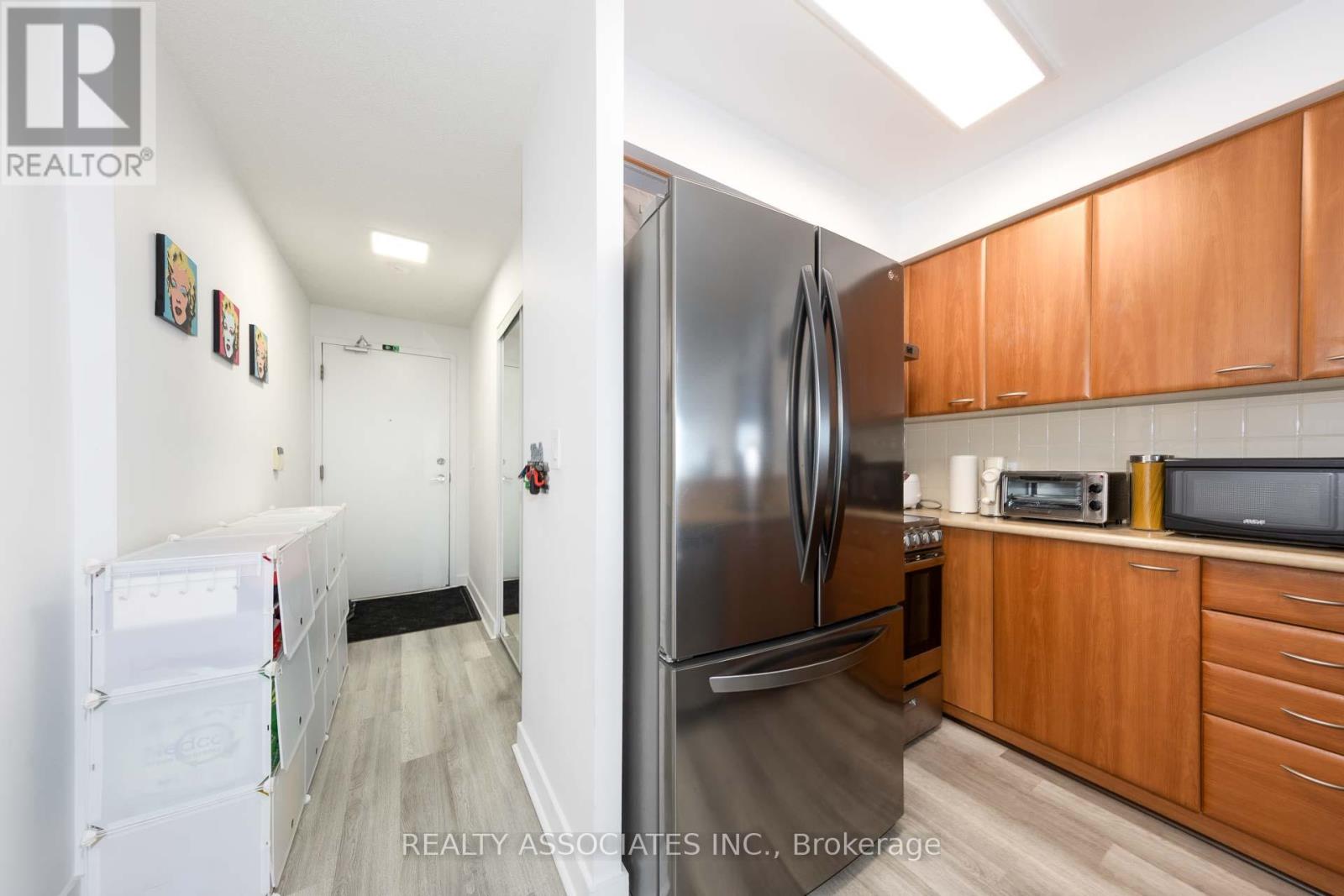2501 - 36 Lee Centre Drive, Toronto, Ontario  M1H 3K2 - Photo 5 - E13411570