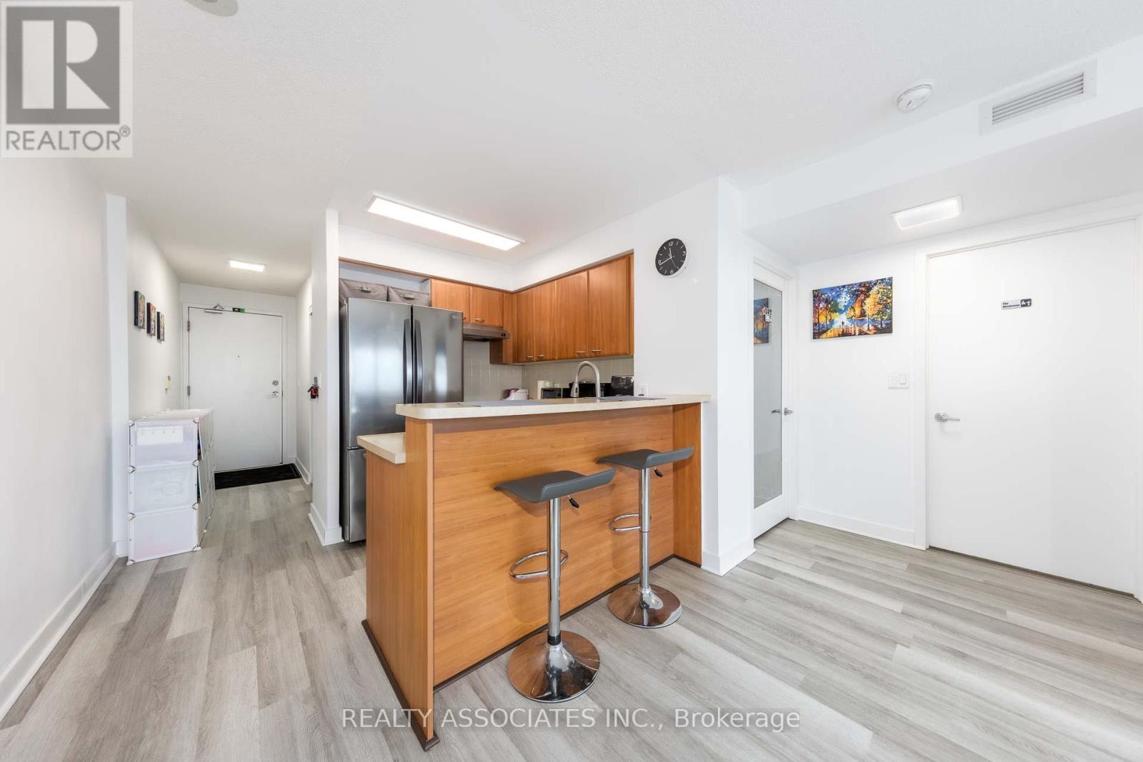 2501 - 36 Lee Centre Drive, Toronto, Ontario  M1H 3K2 - Photo 8 - E13411570