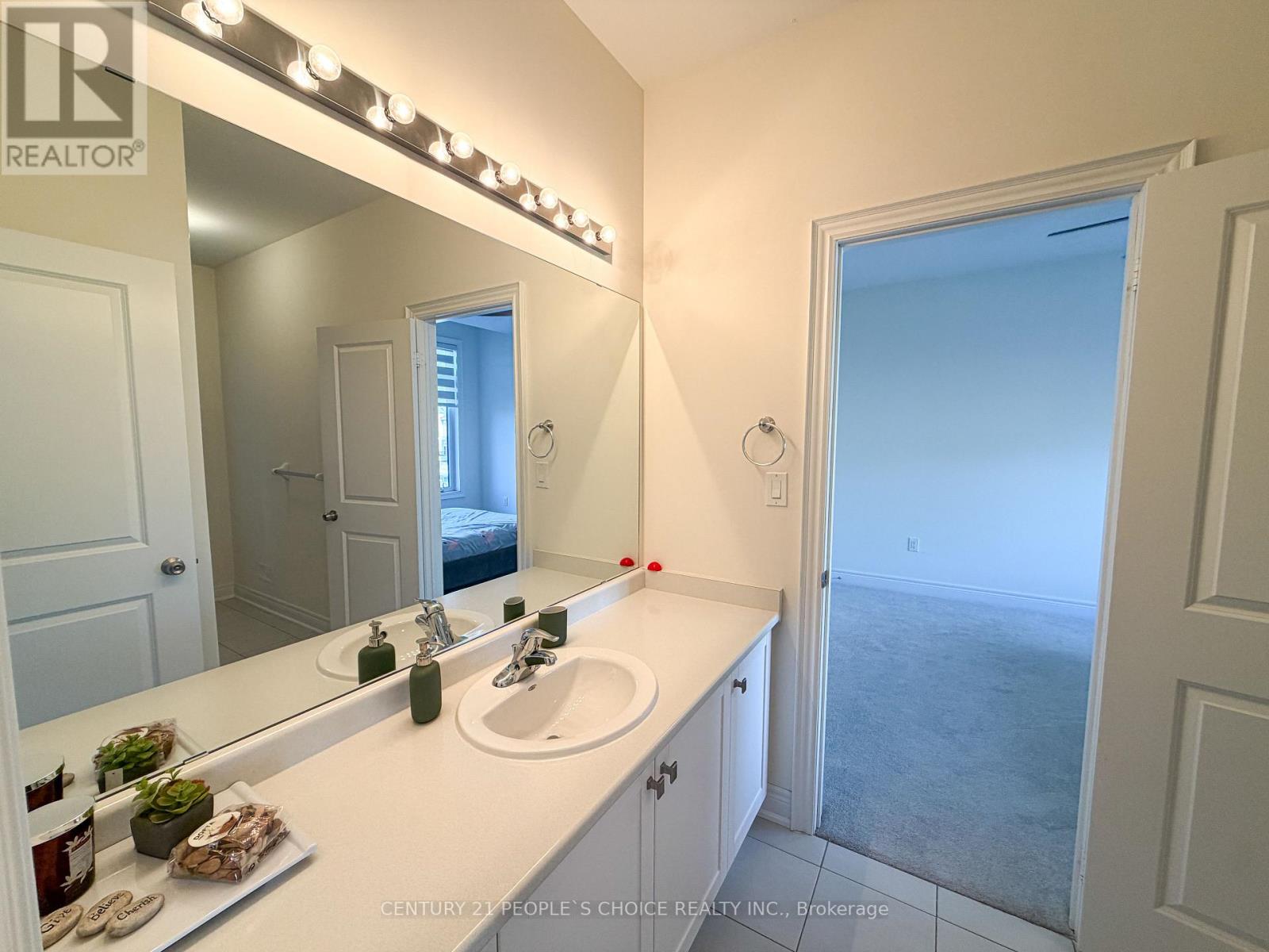 64 Coldwell Bay Circle, Vaughan, Ontario  L4H 5E9 - Photo 40 - N13249688