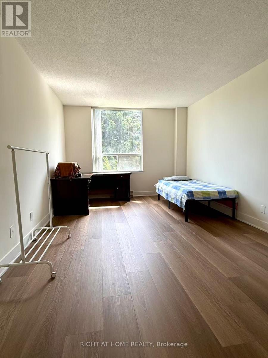 301 - 1901 Pilgrims Way, Oakville, Ontario  L6M 2W9 - Photo 17 - W13411156