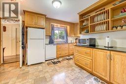 61 Dauw Avenue, Wallaceburg, Ontario  N8A 3N3 - Photo 14 - 26013350