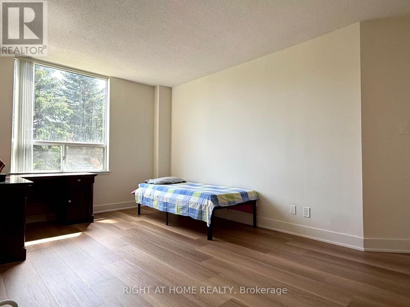 301 - 1901 Pilgrims Way, Oakville, Ontario  L6M 2W9 - Photo 18 - W13411156