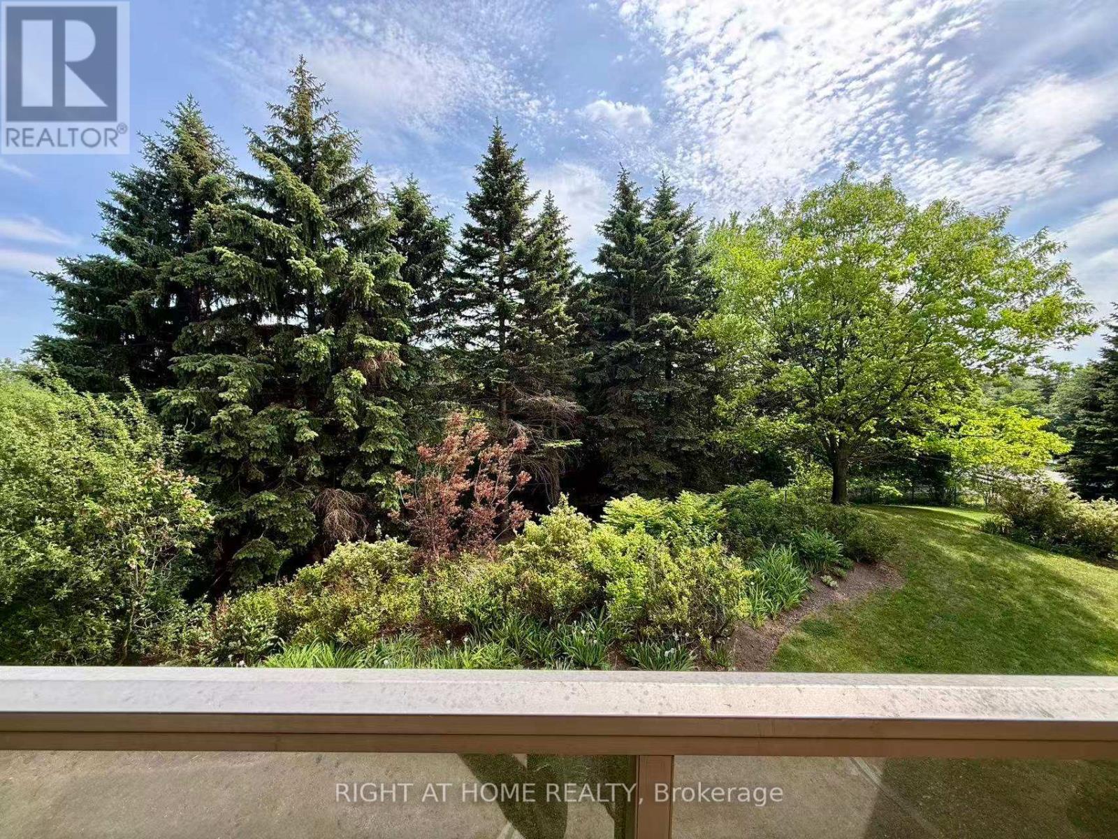 301 - 1901 Pilgrims Way, Oakville, Ontario  L6M 2W9 - Photo 6 - W13411156
