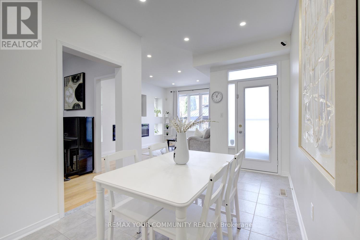 42 Laramie Crescent, Vaughan, Ontario  L6A 0P8 - Photo 14 - N13411592