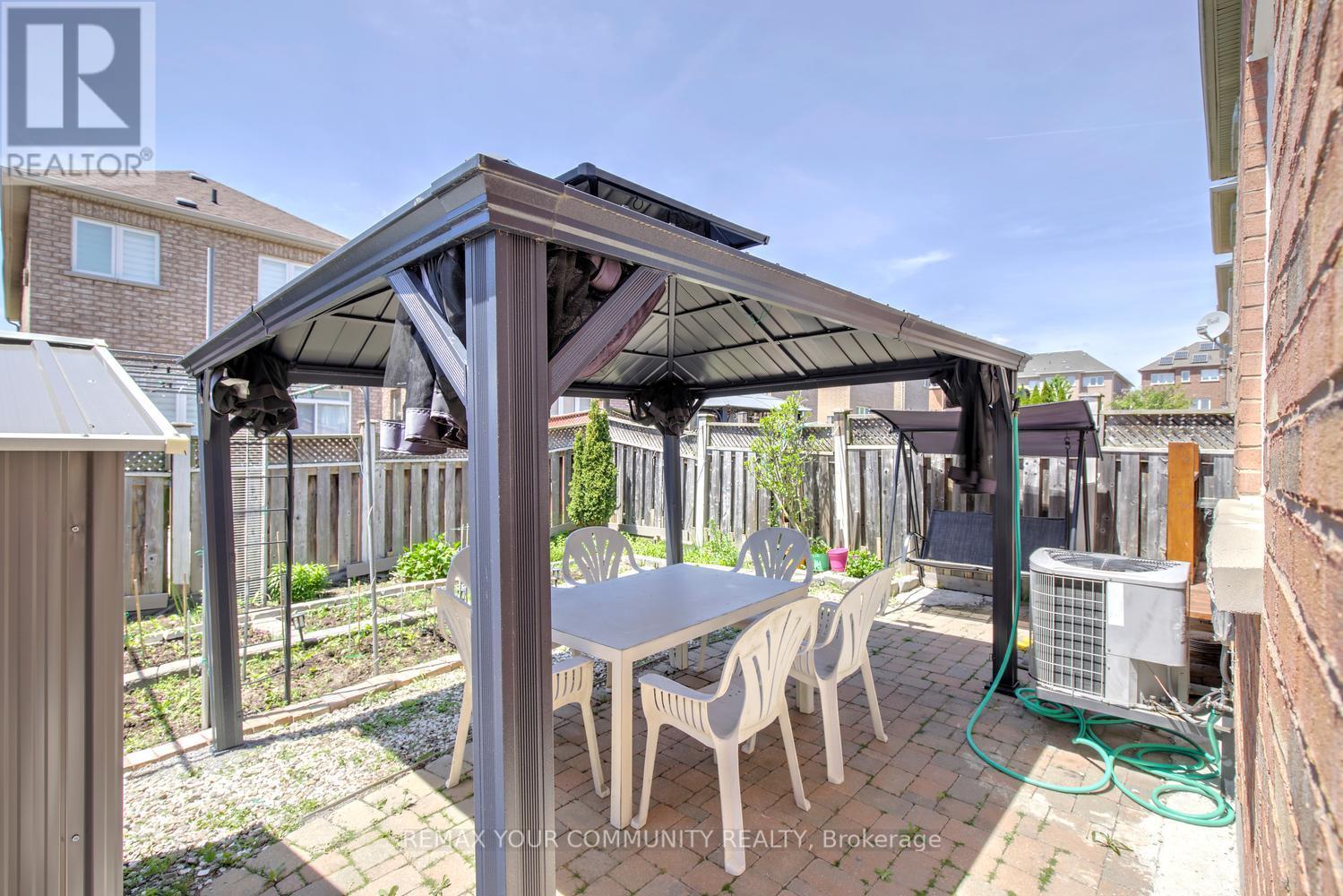 42 Laramie Crescent, Vaughan, Ontario  L6A 0P8 - Photo 43 - N13411592