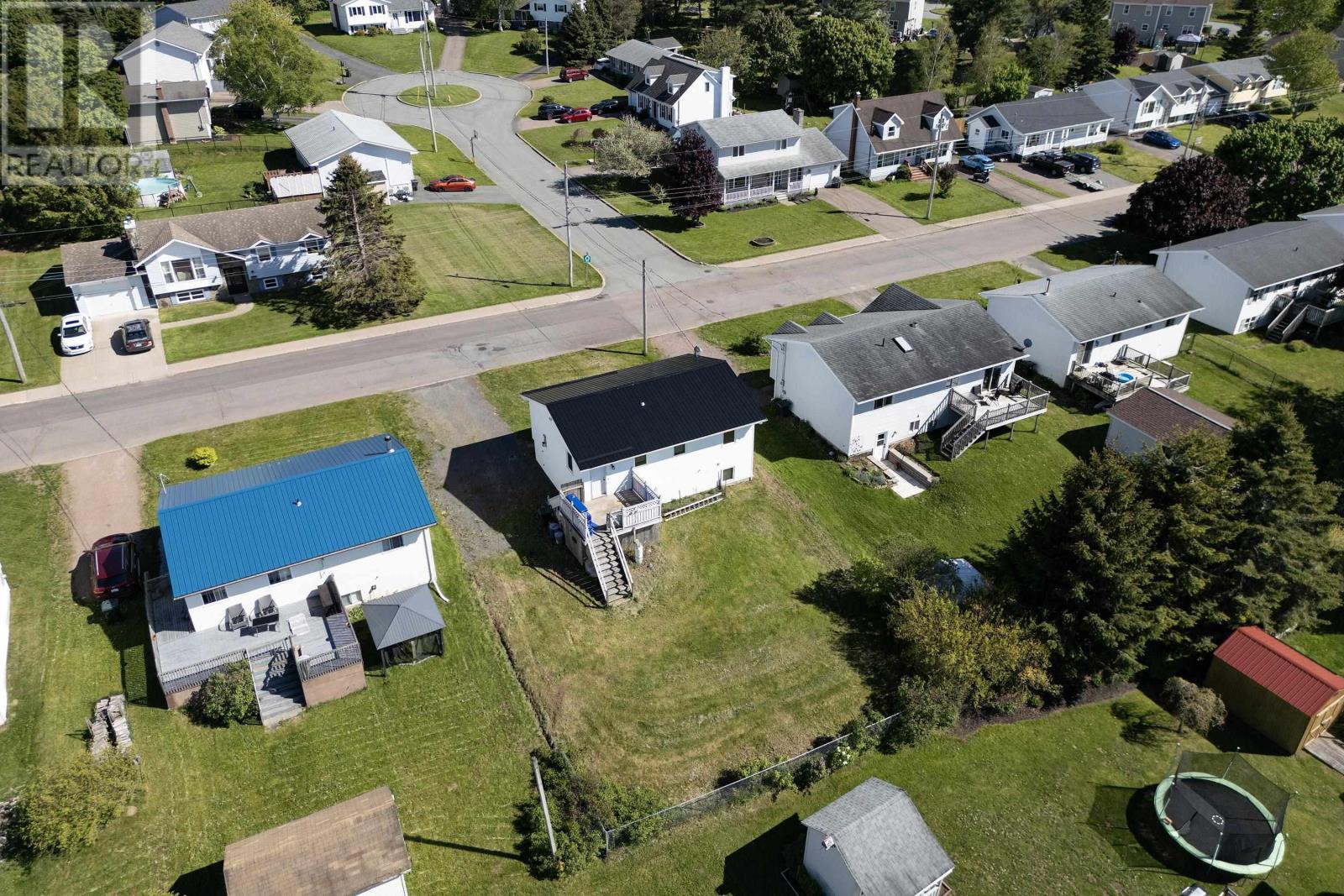 50 Townshend Avenue, Amherst, Nova Scotia  B4H 4N6 - Photo 6 - 202613528