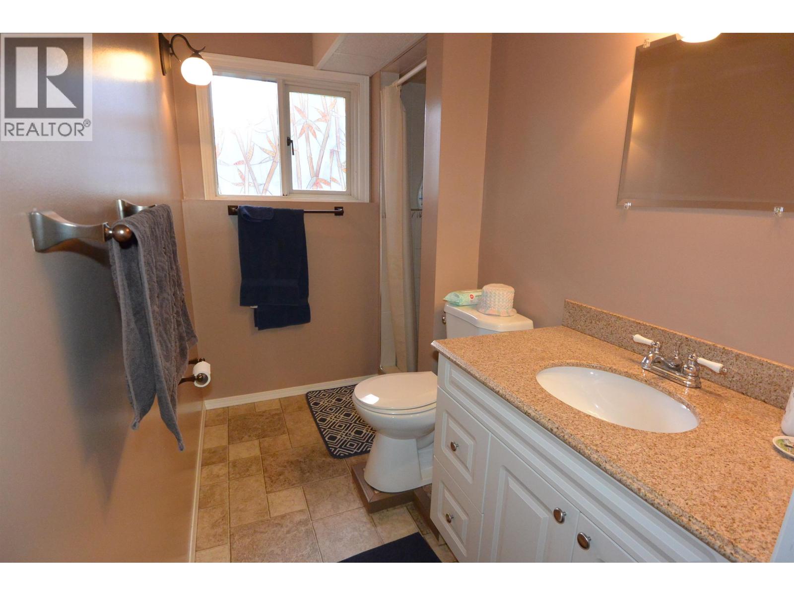 3592 Fourth Avenue, Smithers, British Columbia  V0J 2N0 - Photo 20 - R3133113