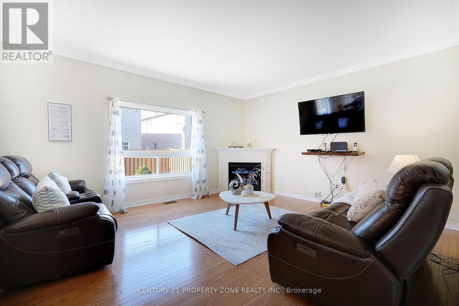 43 Alice Springs Crescent, Brampton, Ontario  L6X 0R7 - Photo 7 - W13411588