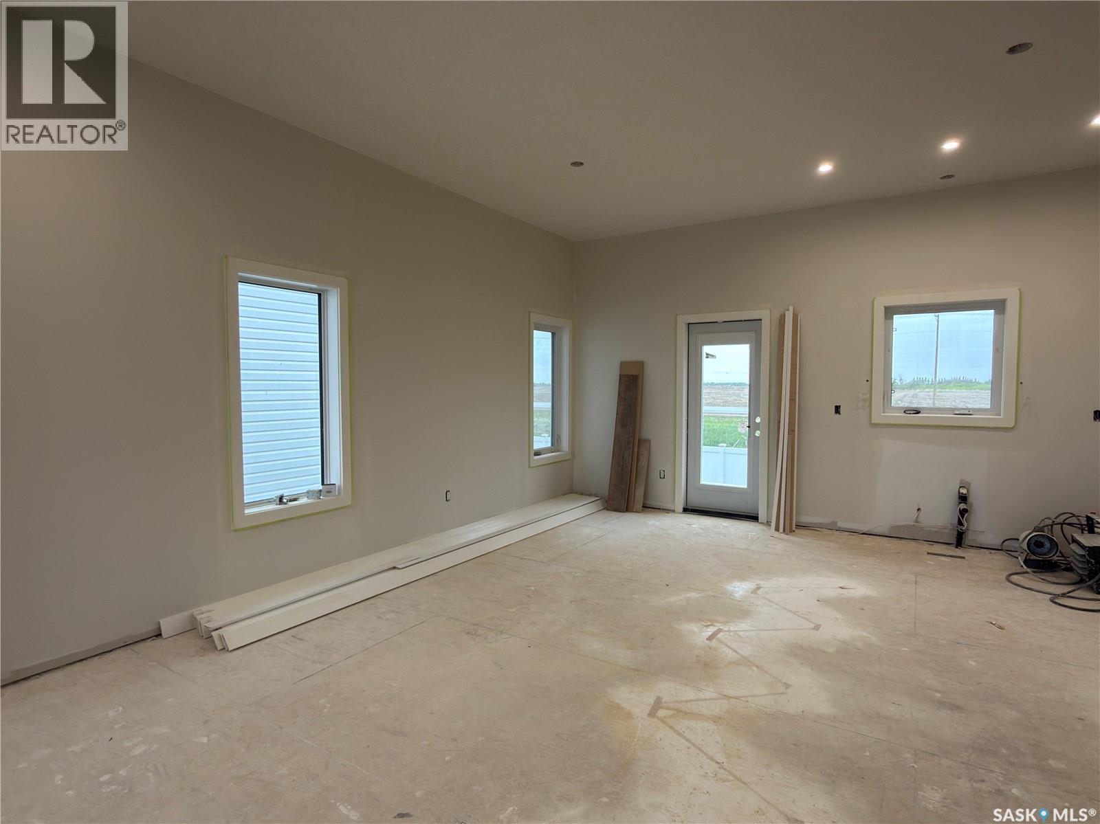 812 Ballesteros Crescent, Warman, Saskatchewan  S0K 4S4 - Photo 2 - SK035235