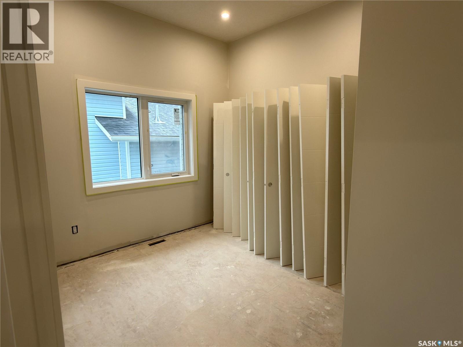 812 Ballesteros Crescent, Warman, Saskatchewan  S0K 4S4 - Photo 8 - SK035235