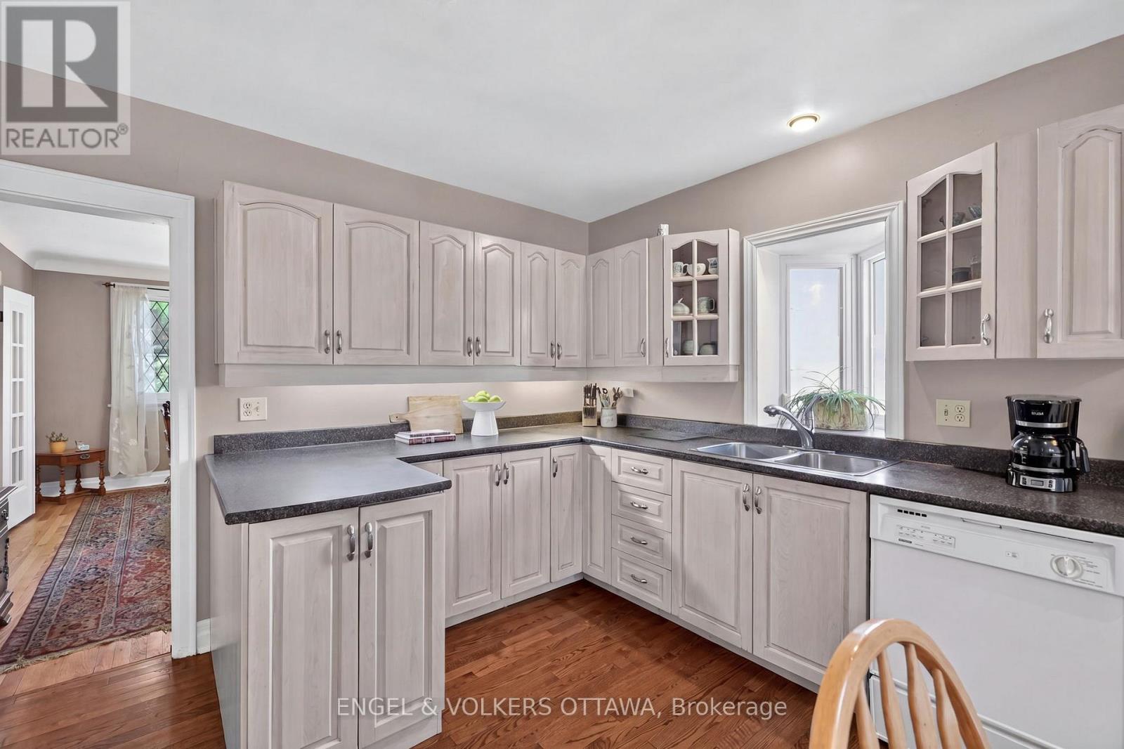 347 Island Park Drive, Ottawa, Ontario  K1Y 0A6 - Photo 10 - X13411600
