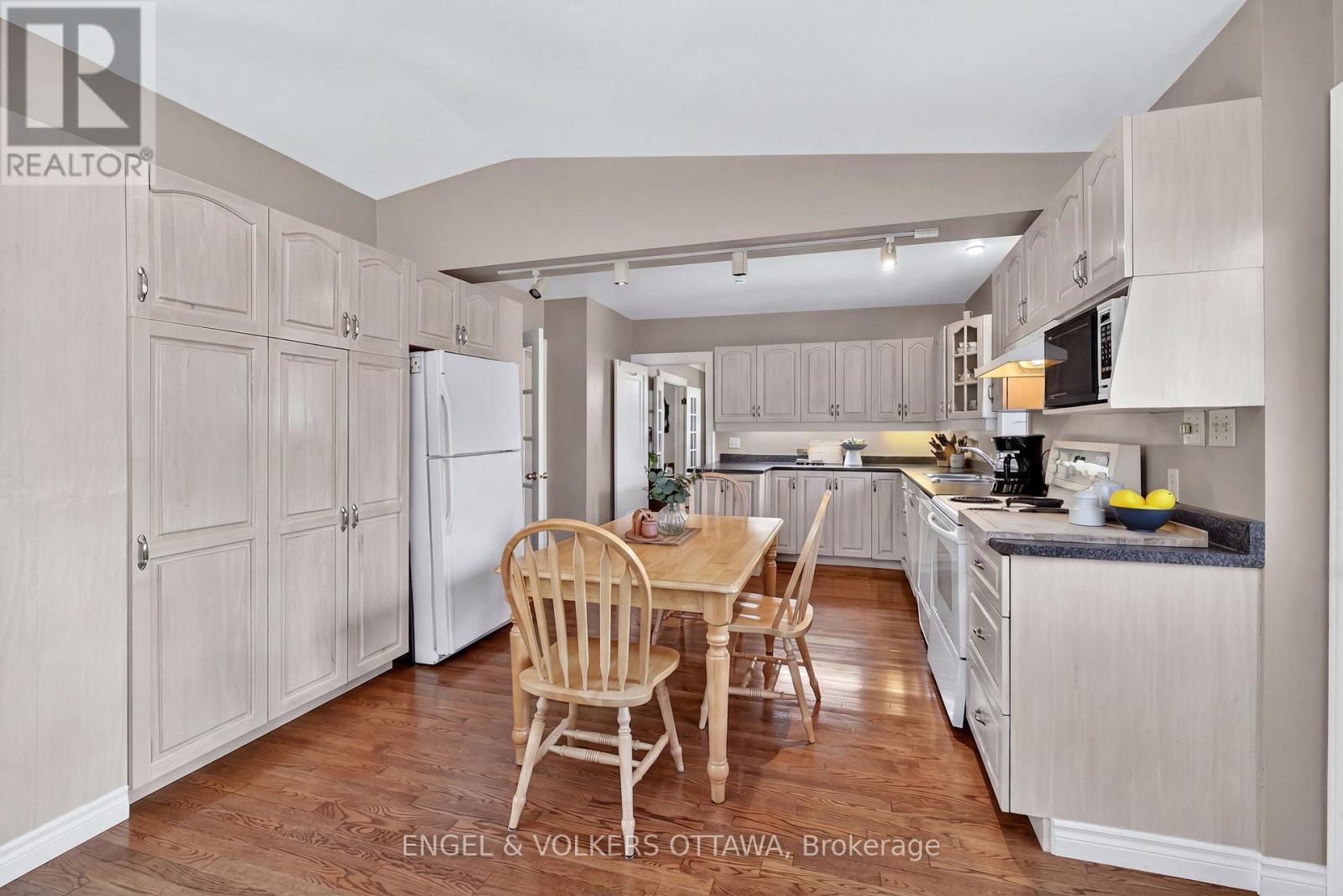 347 Island Park Drive, Ottawa, Ontario  K1Y 0A6 - Photo 12 - X13411600