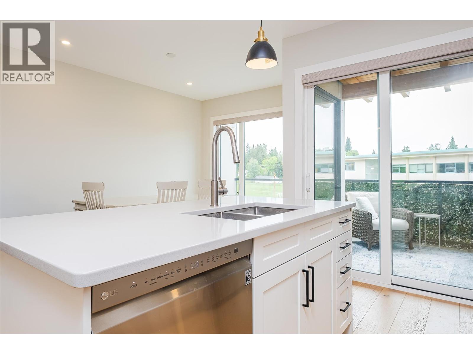 2452 Washington Street Unit# 4, Rossland, British Columbia V0G 1Y0 - Photo 13 - 10389747
