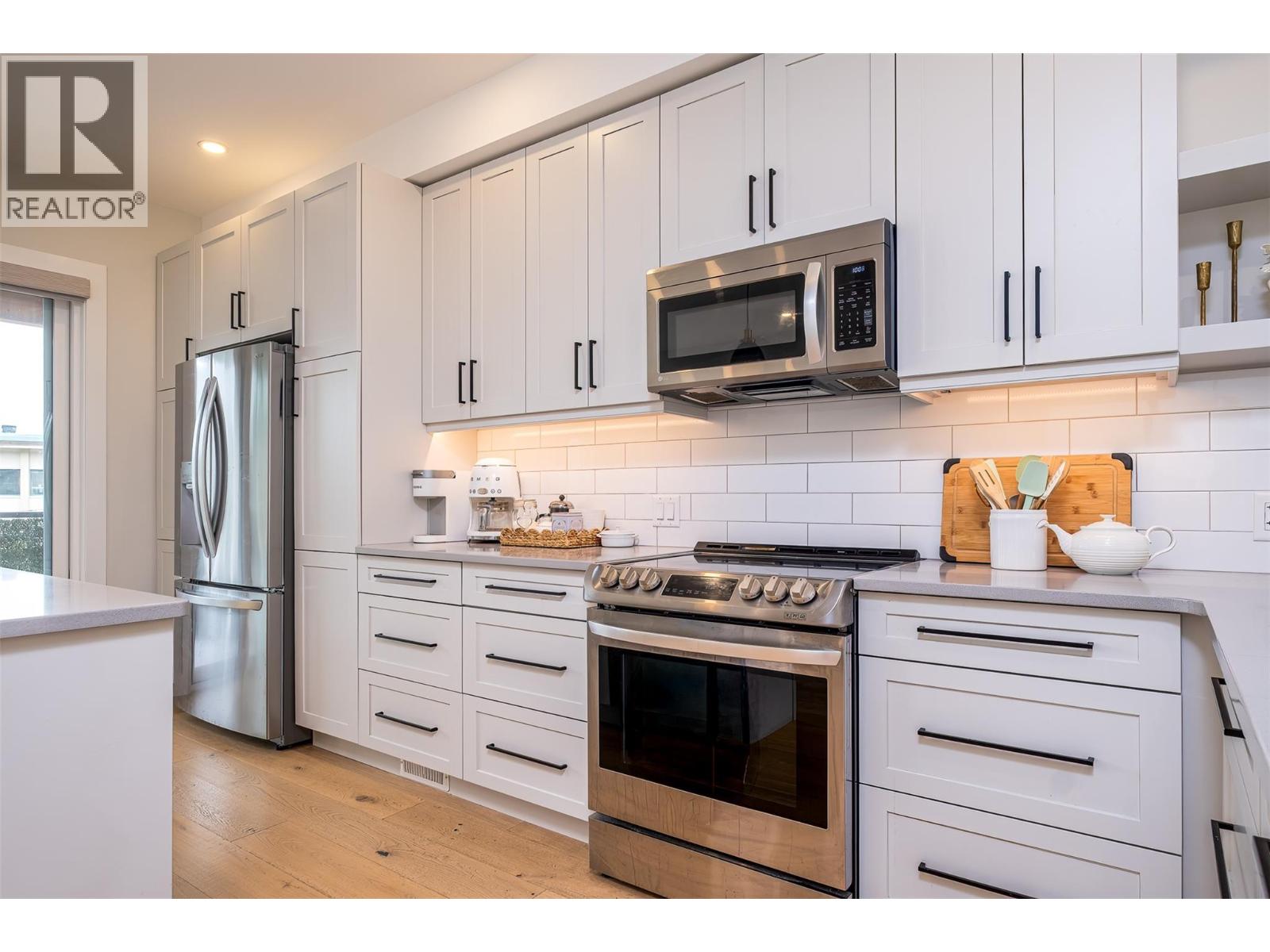 2452 Washington Street Unit# 4, Rossland, British Columbia V0G 1Y0 - Photo 4 - 10389747