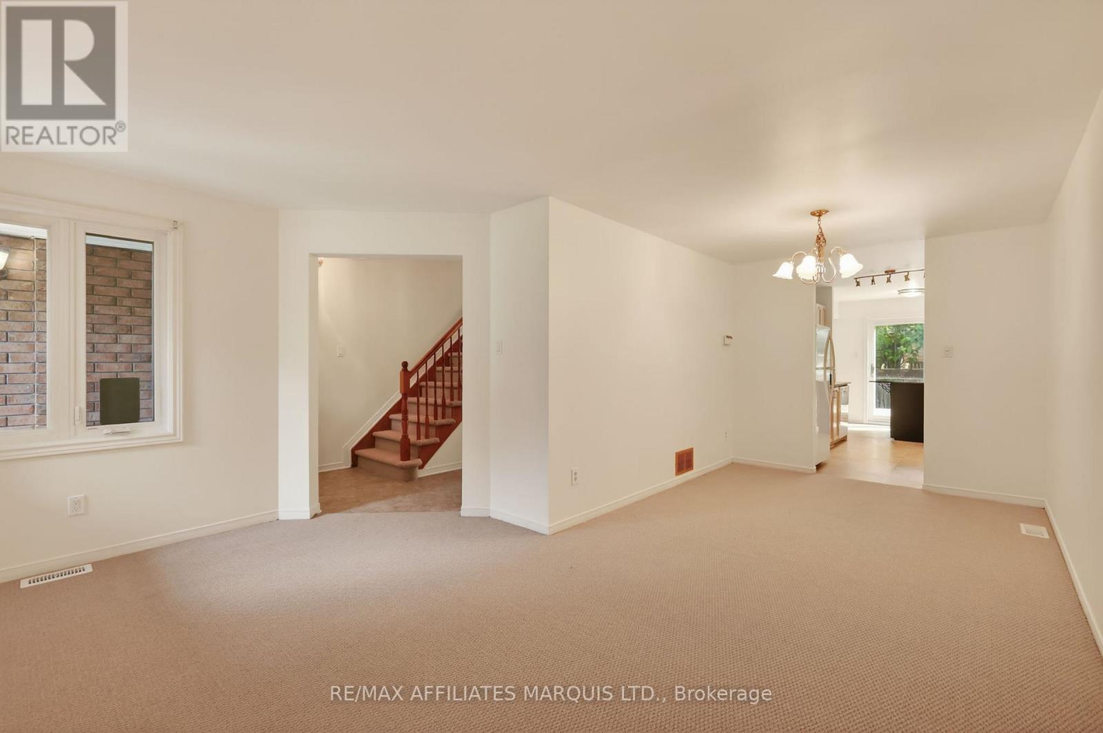 58 Robarts Crescent, Ottawa, Ontario  K2L 4A5 - Photo 16 - X13411614
