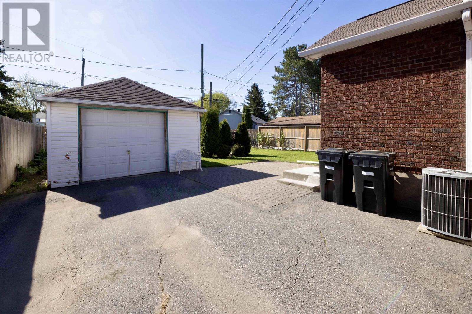 408 Kingsway Ave, Thunder Bay, Ontario  P7E 2A7 - Photo 2 - TB2601288
