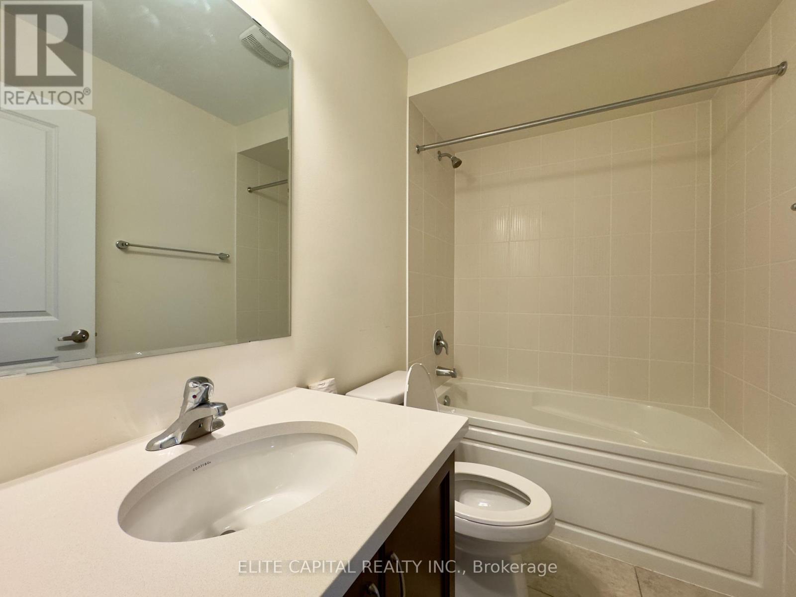 78 William F Bell Parkway, Richmond Hill, Ontario  L4S 0K4 - Photo 6 - N13411626