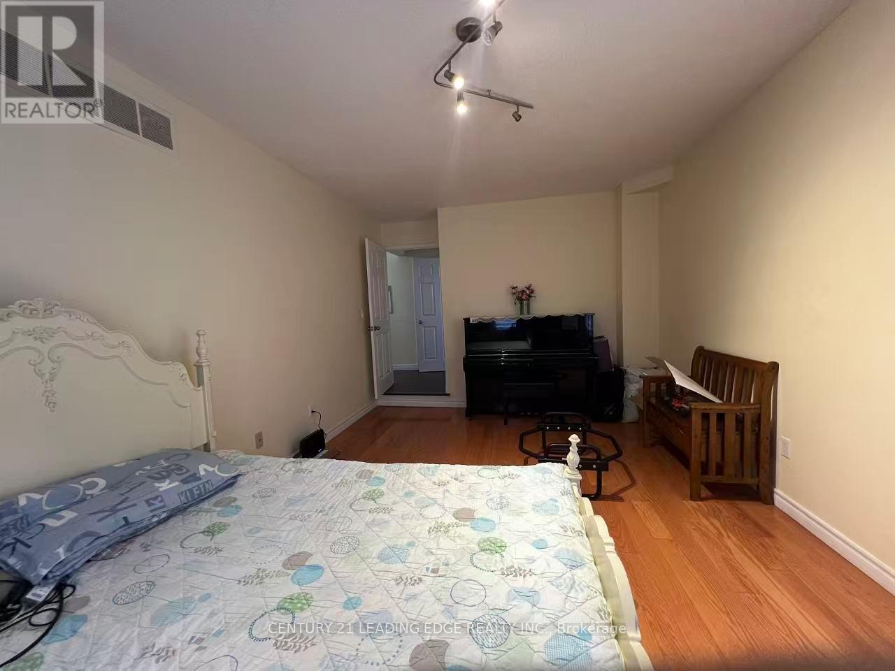 1 Lockridge Avenue, Markham, Ontario  L3R 7S6 - Photo 12 - N13246962