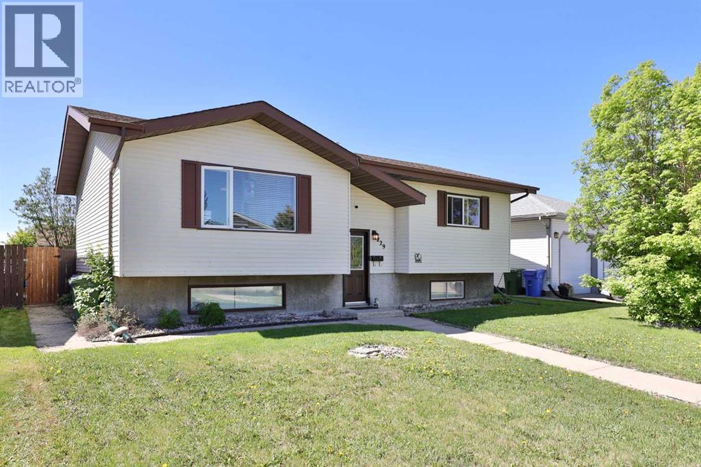 229 Parkview Dr, Wetaskiwin, Alberta