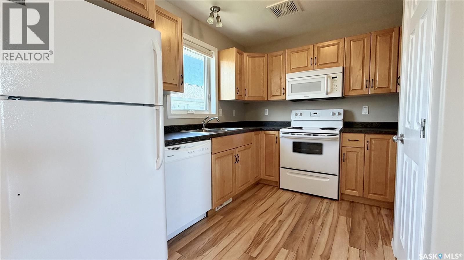 19 200 Hiebert Crescent, Martensville, Saskatchewan  S0K 2T2 - Photo 9 - SK035903