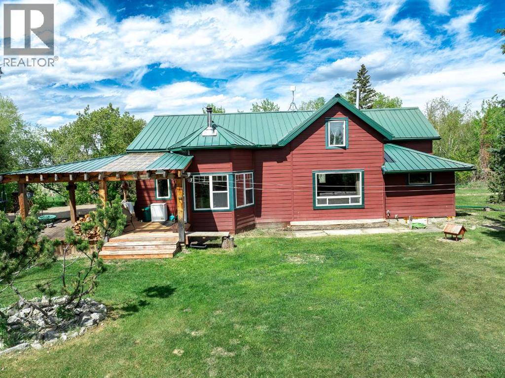 2000, 2 Avenue, Dickson, Alberta  T4G 0K8 - Photo 1 - A2289269