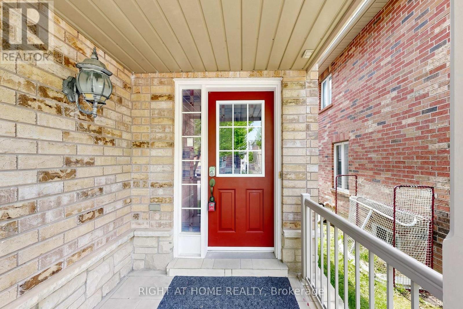 204 Everett Street, Markham, Ontario  L6E 1H2 - Photo 4 - N13219630