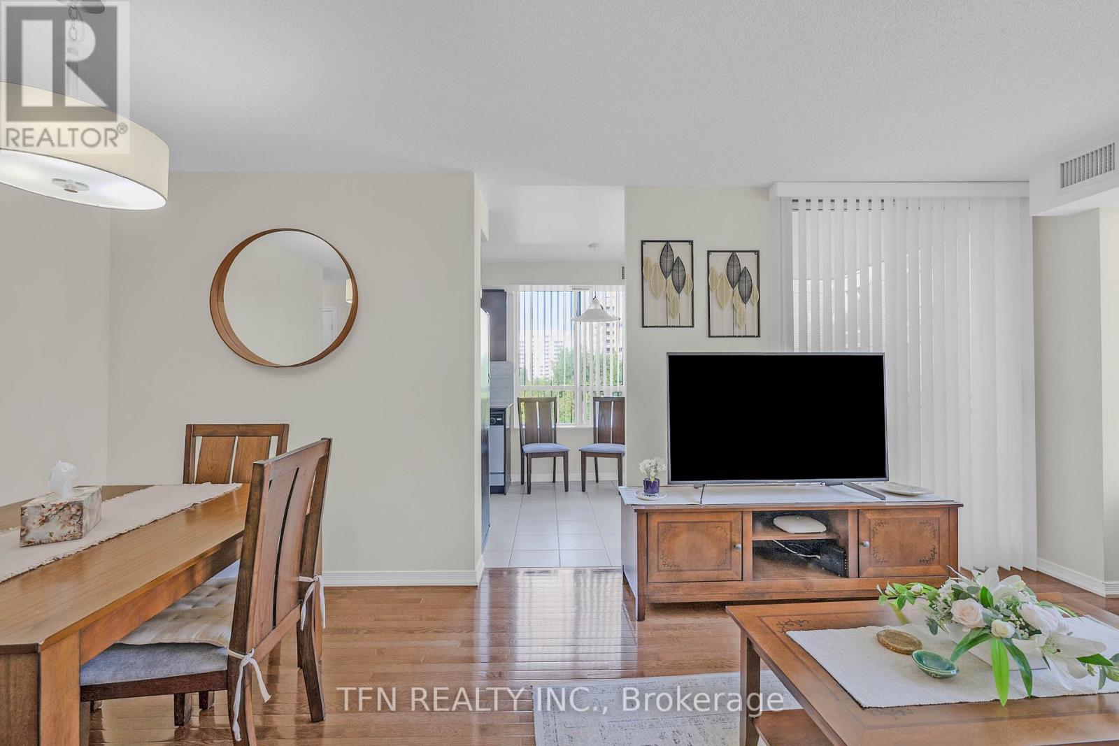 605 - 310 Red Maple Road, Richmond Hill, Ontario  L4C 0T7 - Photo 12 - N13411658