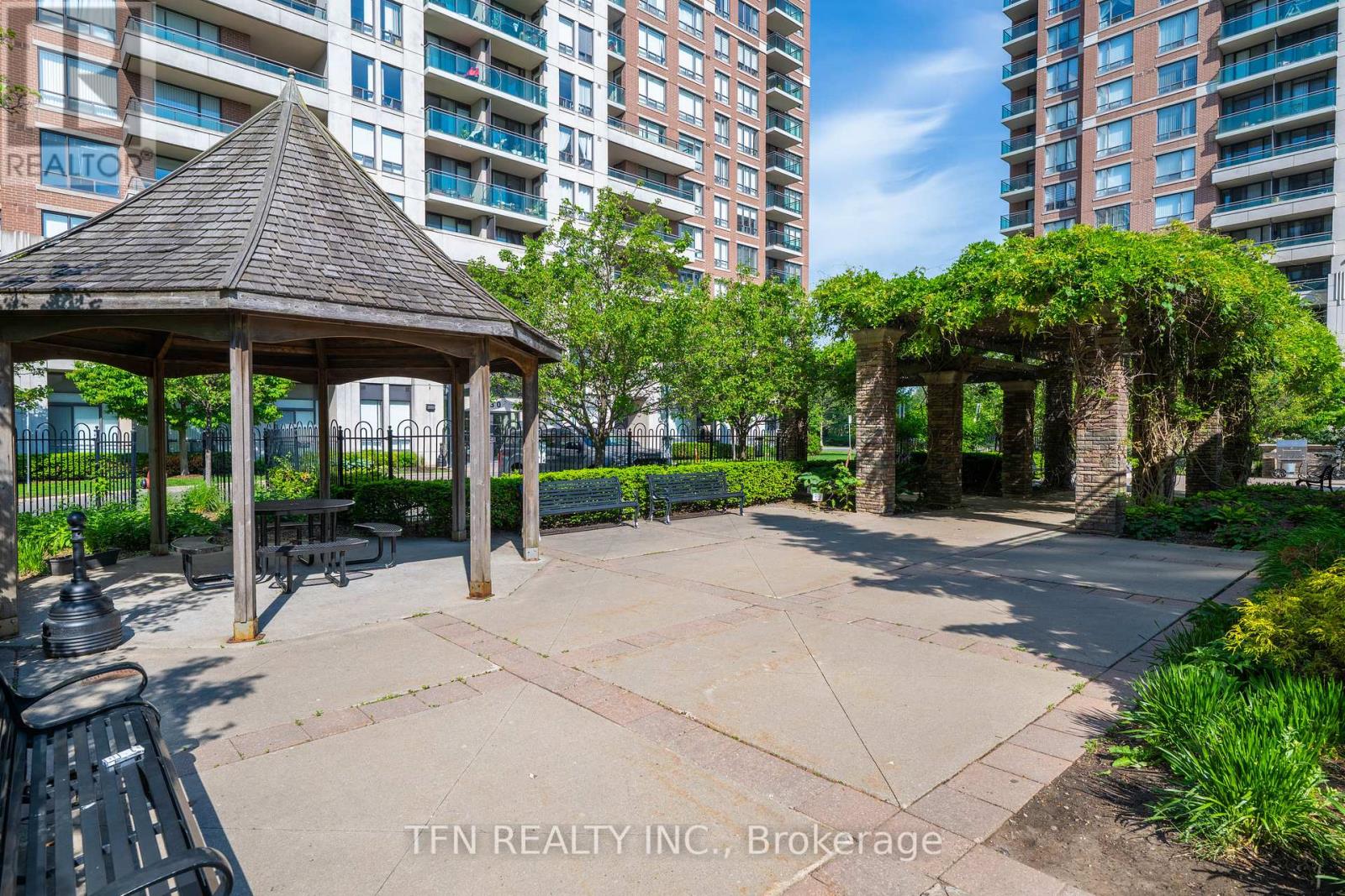 605 - 310 Red Maple Road, Richmond Hill, Ontario  L4C 0T7 - Photo 36 - N13411658