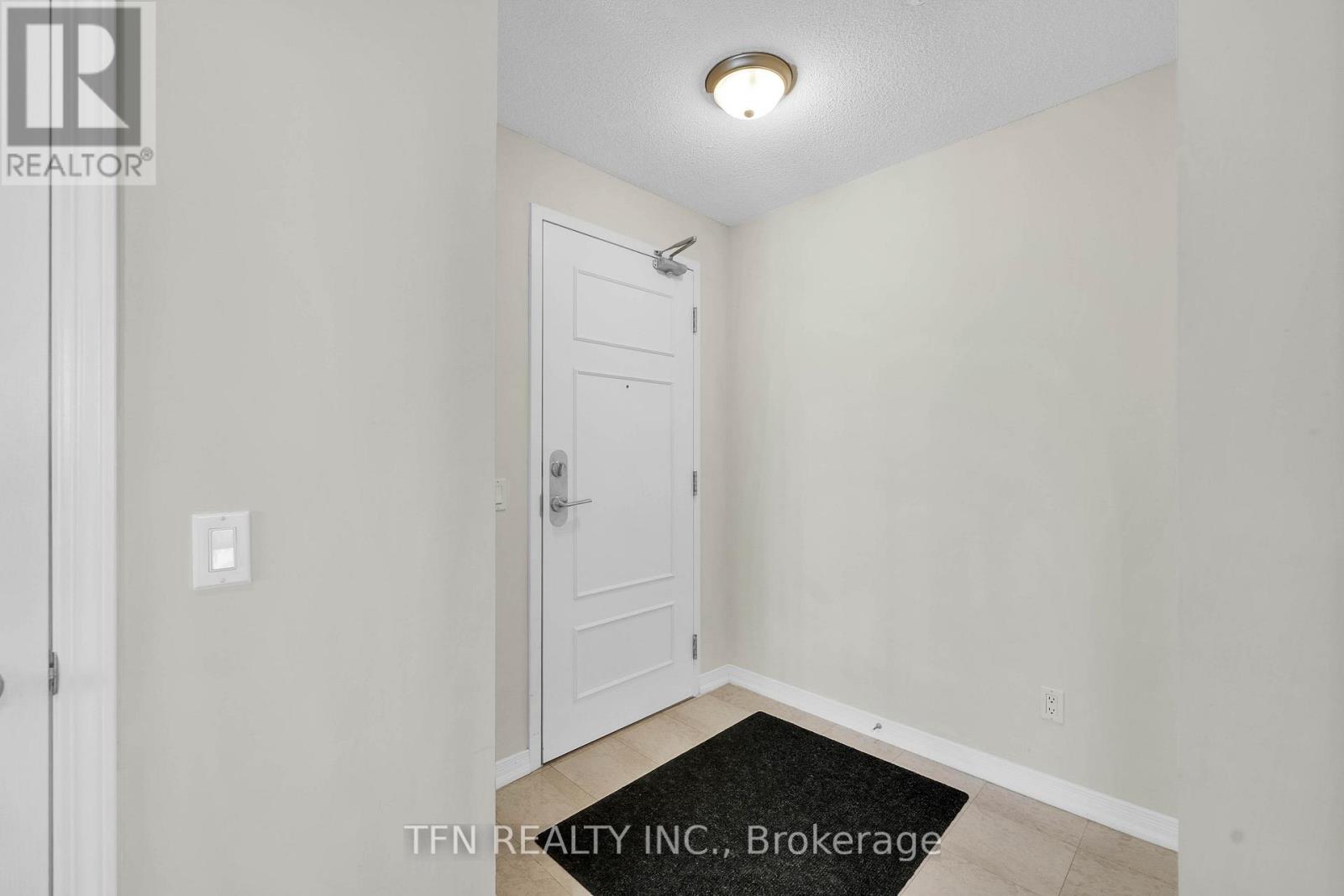 605 - 310 Red Maple Road, Richmond Hill, Ontario  L4C 0T7 - Photo 6 - N13411658