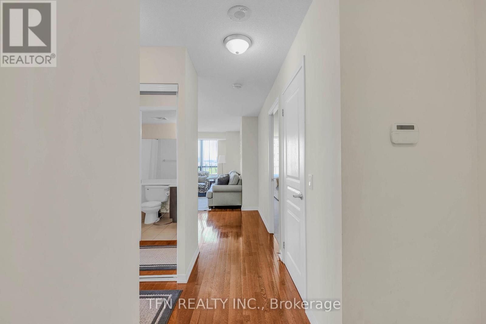 605 - 310 Red Maple Road, Richmond Hill, Ontario  L4C 0T7 - Photo 7 - N13411658