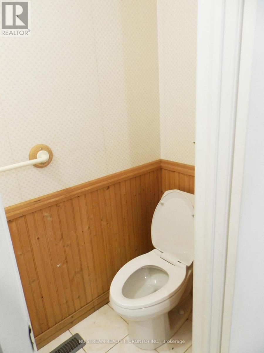11 Dunbar Crescent, Markham, Ontario  L3R 6W9 - Photo 11 - N13411666