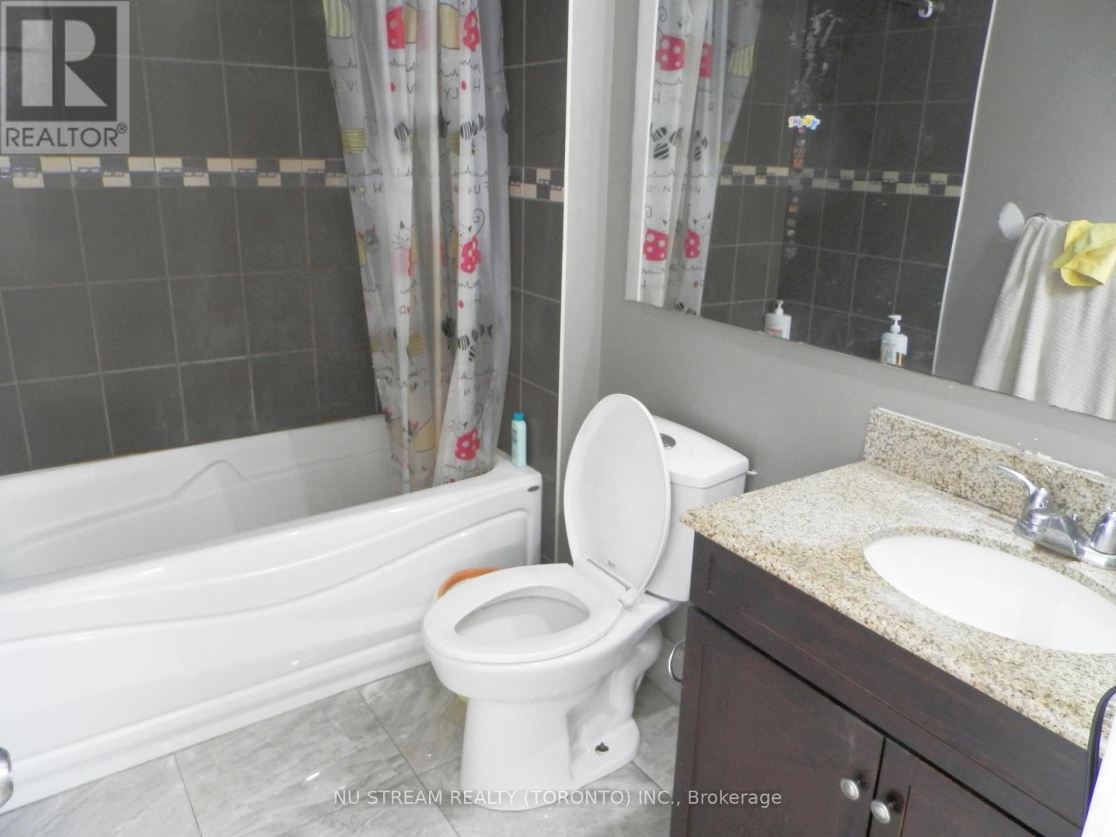 11 Dunbar Crescent, Markham, Ontario  L3R 6W9 - Photo 17 - N13411666