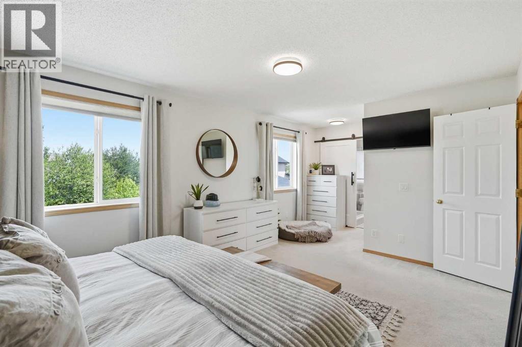 123 Canoe Place Sw, Airdrie, Alberta  T4B 2L5 - Photo 18 - A2318065