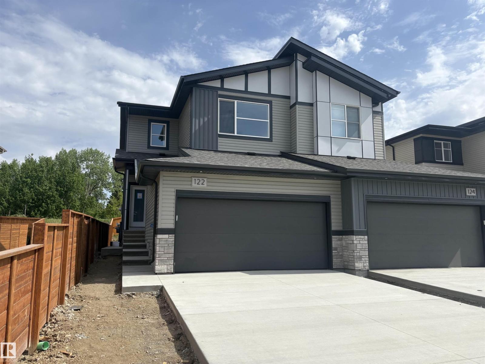 122 Royal Street, st. albert, Alberta
