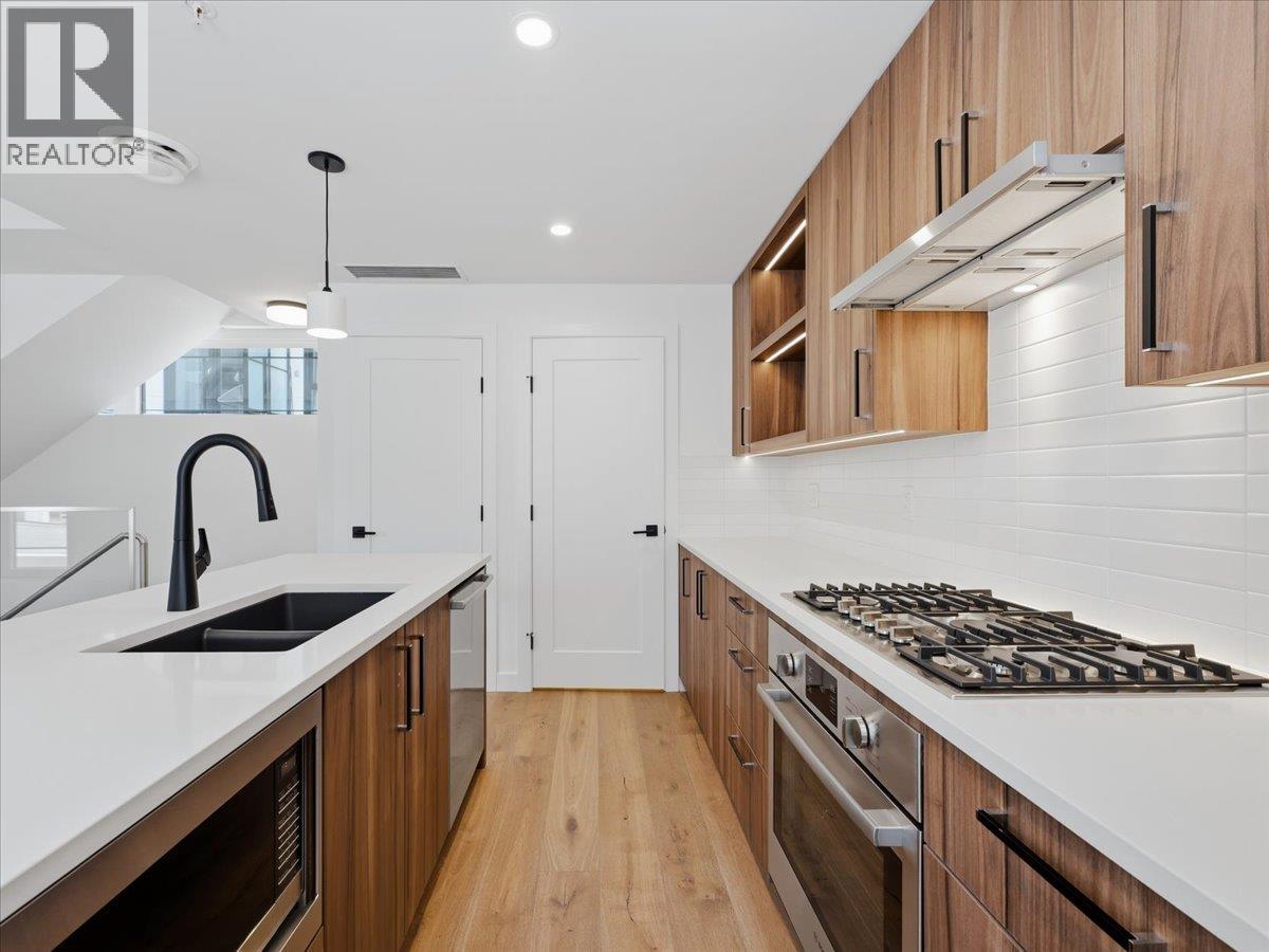 6833 Cambie Street, Vancouver, British Columbia  V6P 3H1 - Photo 10 - R3131000
