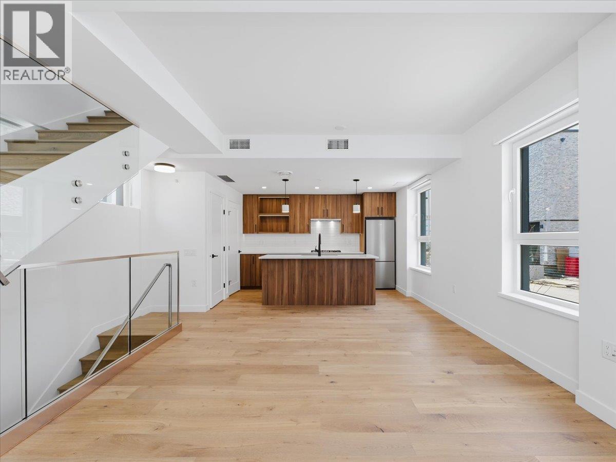 6833 Cambie Street, Vancouver, British Columbia  V6P 3H1 - Photo 4 - R3131000