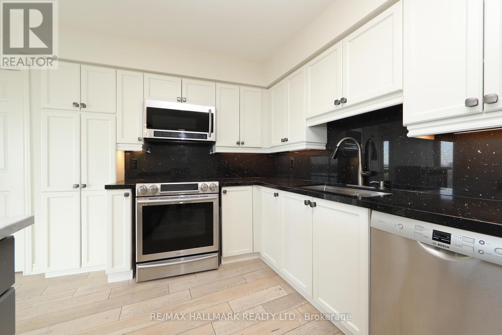 Ph206 - 18 Valley Woods Road, Toronto, Ontario  M3A 0A1 - Photo 12 - C13411670