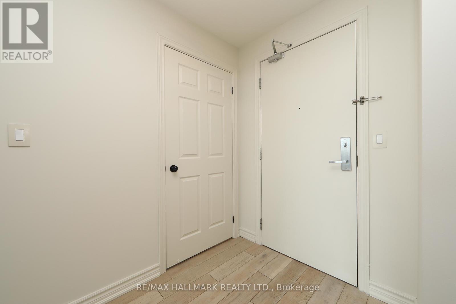 Ph206 - 18 Valley Woods Road, Toronto, Ontario  M3A 0A1 - Photo 6 - C13411670