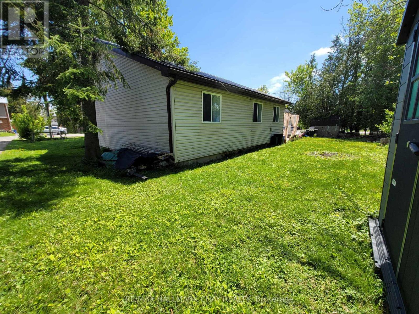 405 Forest Avenue S, Orillia, Ontario  L3V 3Z2 - Photo 3 - S13411676
