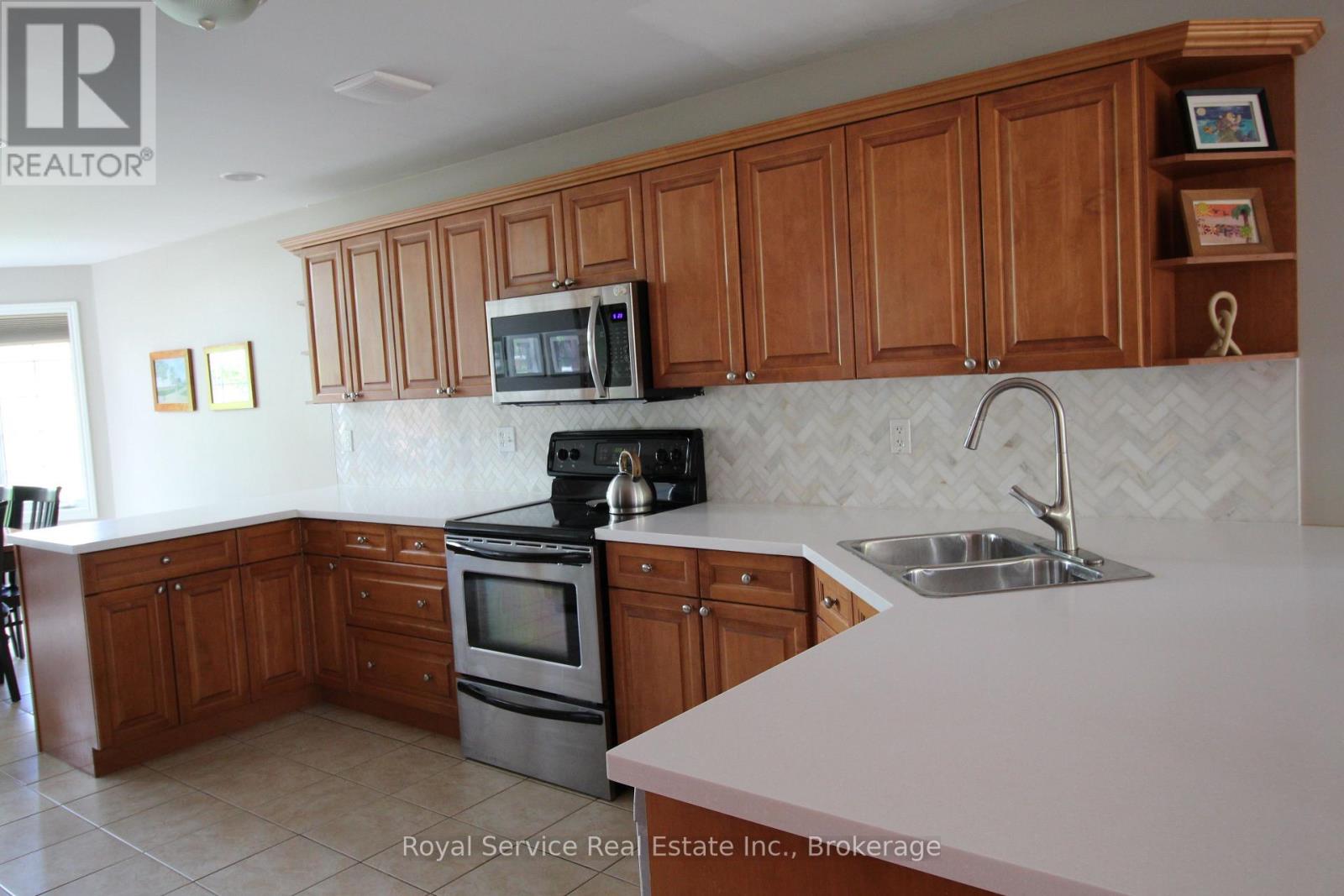 1031 Otto Drive, Cobourg, Ontario  K9A 5Y4 - Photo 3 - X13411698