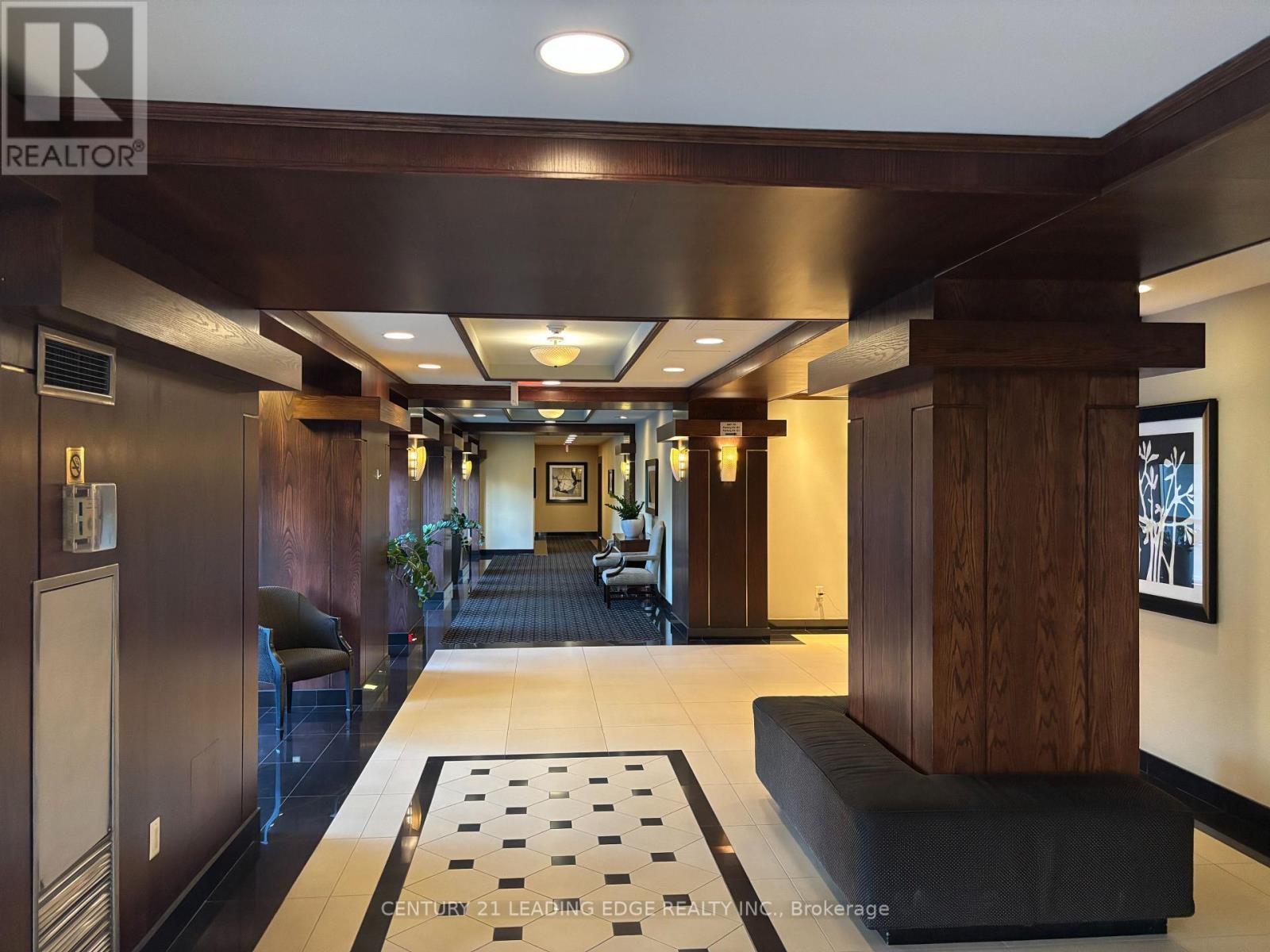 405 - 101 Subway Crescent, Toronto, Ontario  M9B 6K4 - Photo 2 - W13411684