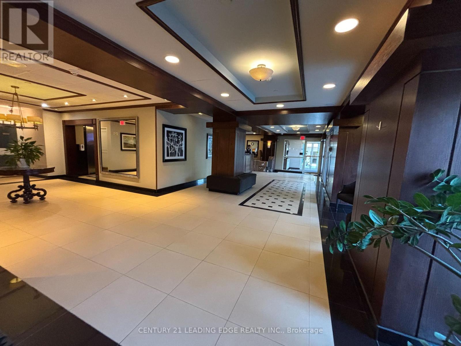 405 - 101 Subway Crescent, Toronto, Ontario  M9B 6K4 - Photo 3 - W13411684
