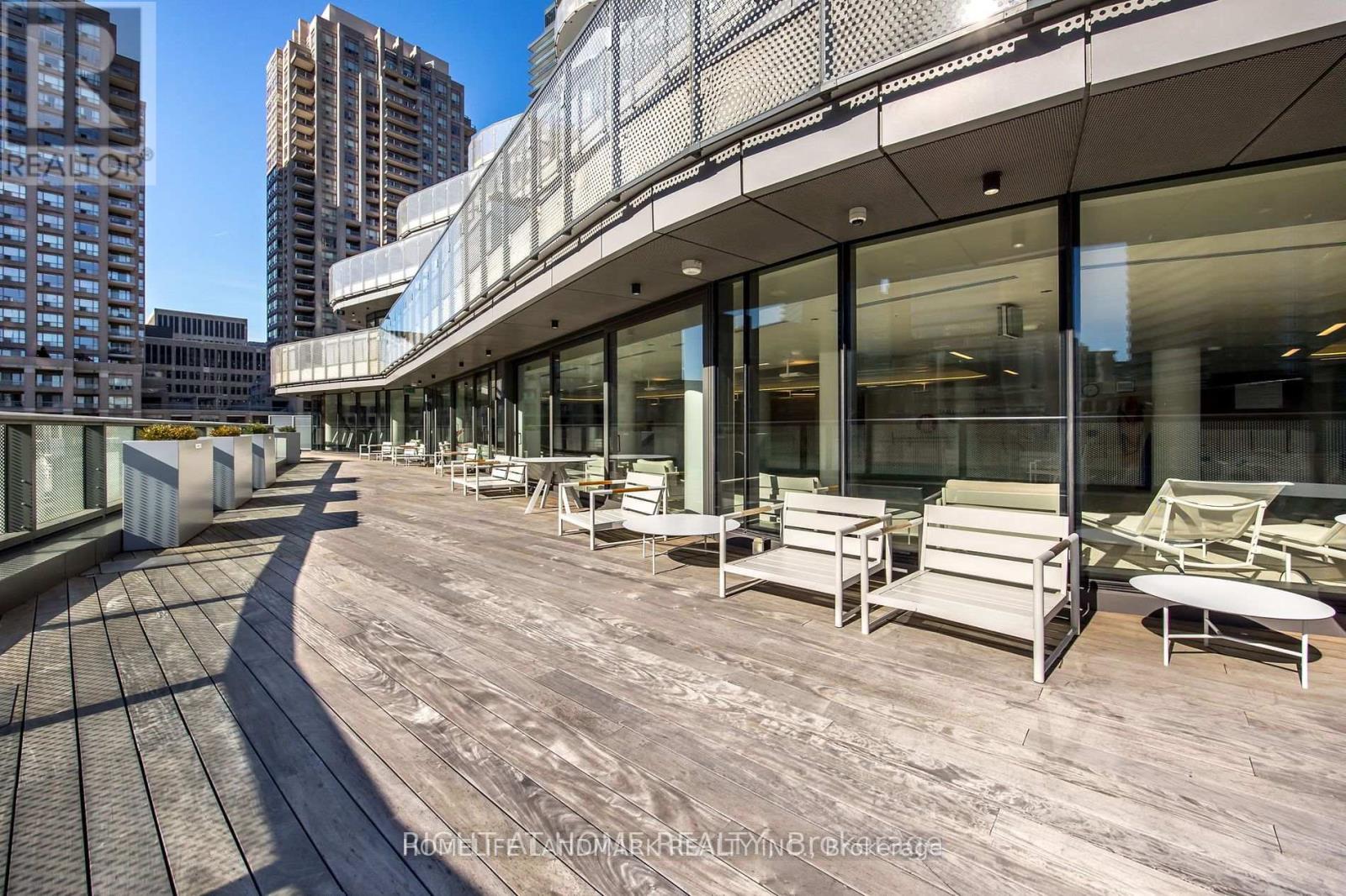 1207 - 11 Wellesley Street W, Toronto, Ontario  M4Y 0G4 - Photo 10 - C13411704