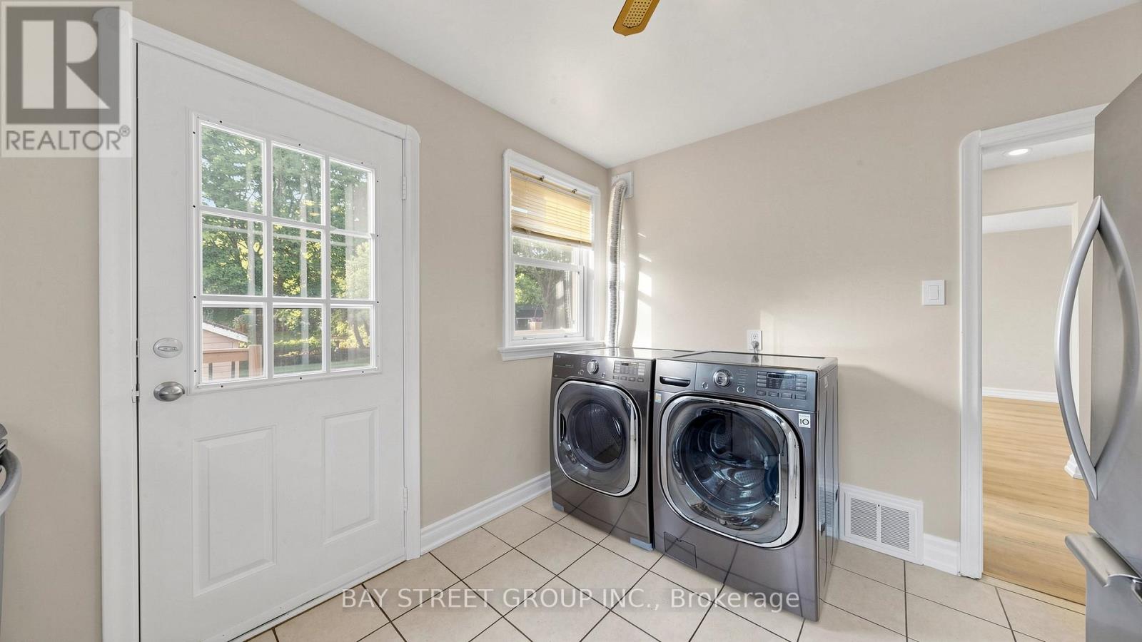 26 Innismore Crescent E, Toronto, Ontario  M1R 1C7 - Photo 11 - E13411726