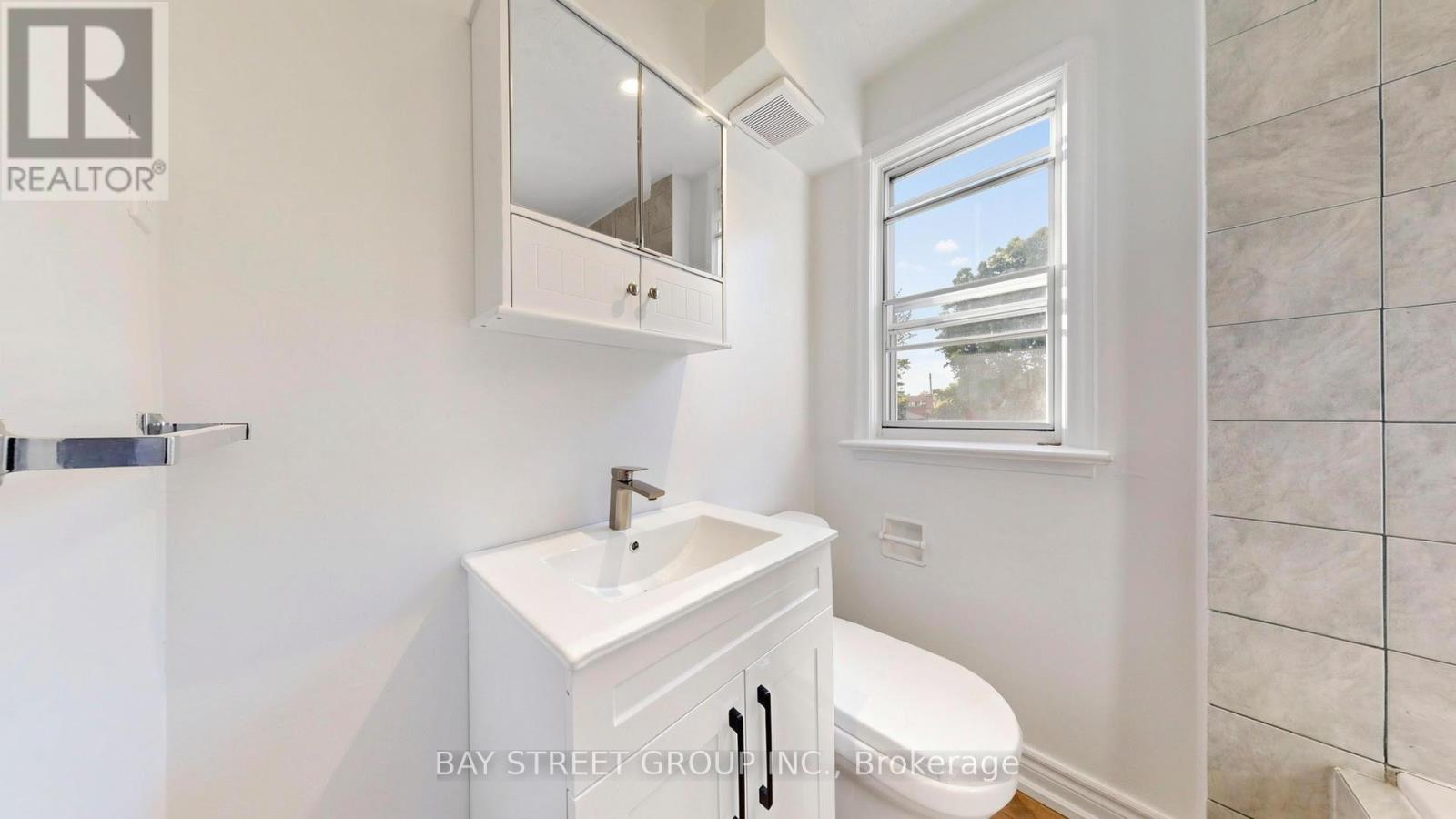 26 Innismore Crescent E, Toronto, Ontario  M1R 1C7 - Photo 27 - E13411726