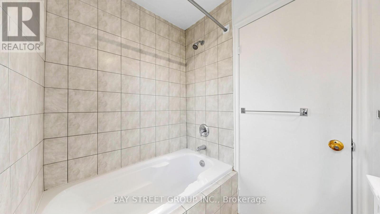 26 Innismore Crescent E, Toronto, Ontario  M1R 1C7 - Photo 29 - E13411726