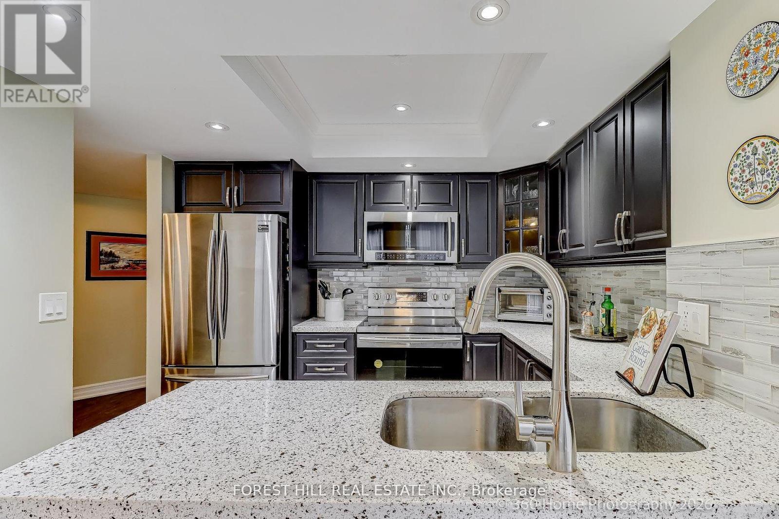 204 - 45 Kingsbridge Garden Circle, Mississauga, Ontario  L5R 3K4 - Photo 12 - W13230296
